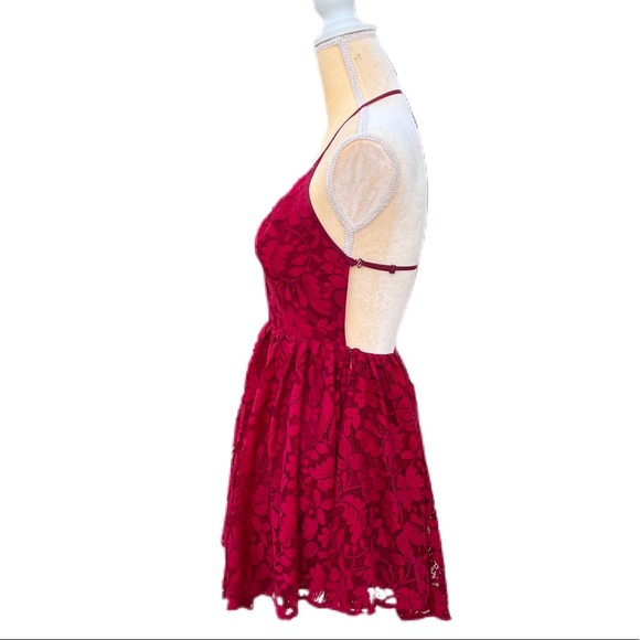 Red Backless NBD Lace Mini Dress Sz Small - Picture 5 of 14